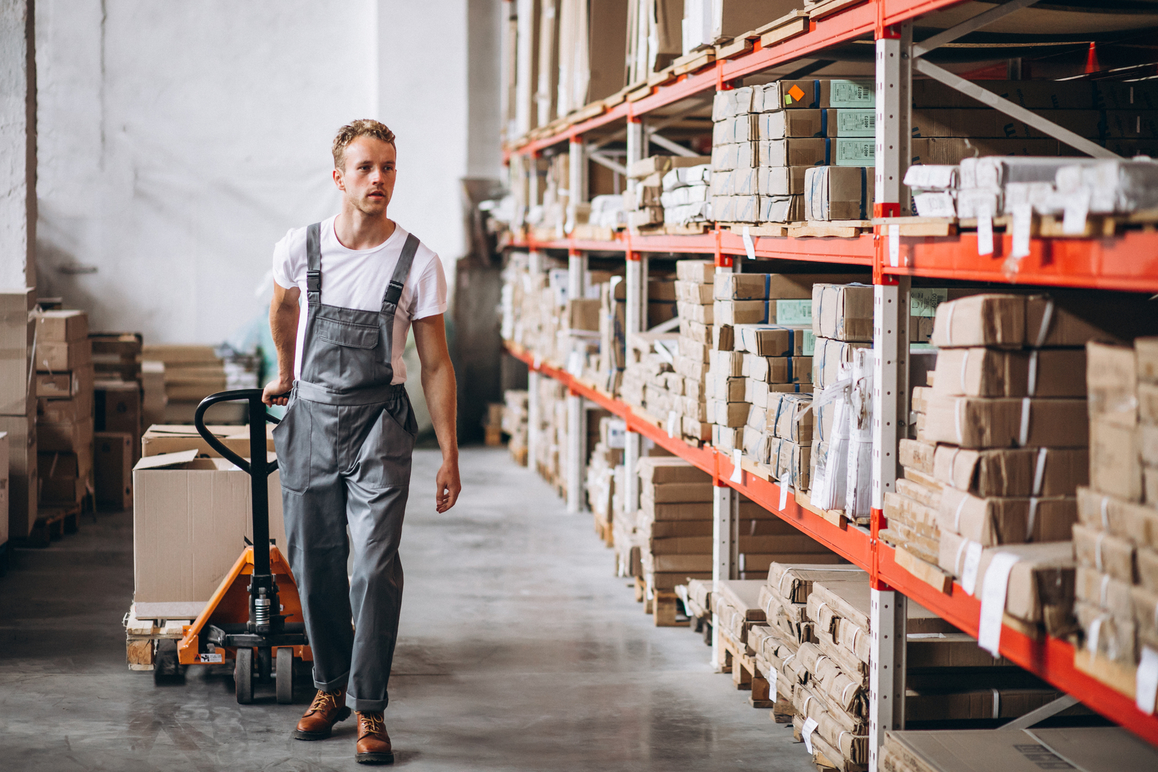 How Retailers Can Streamline Their Warehouse Management software